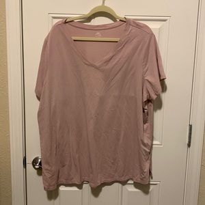 Sz 26/28. Active tshirt from Avenue